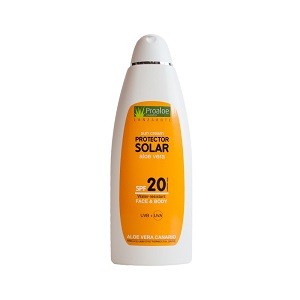 Compra Proaloe Cosmetics Leche Solar SPF 20 200ml de la marca PROALOE-COSMETICS al mejor precio